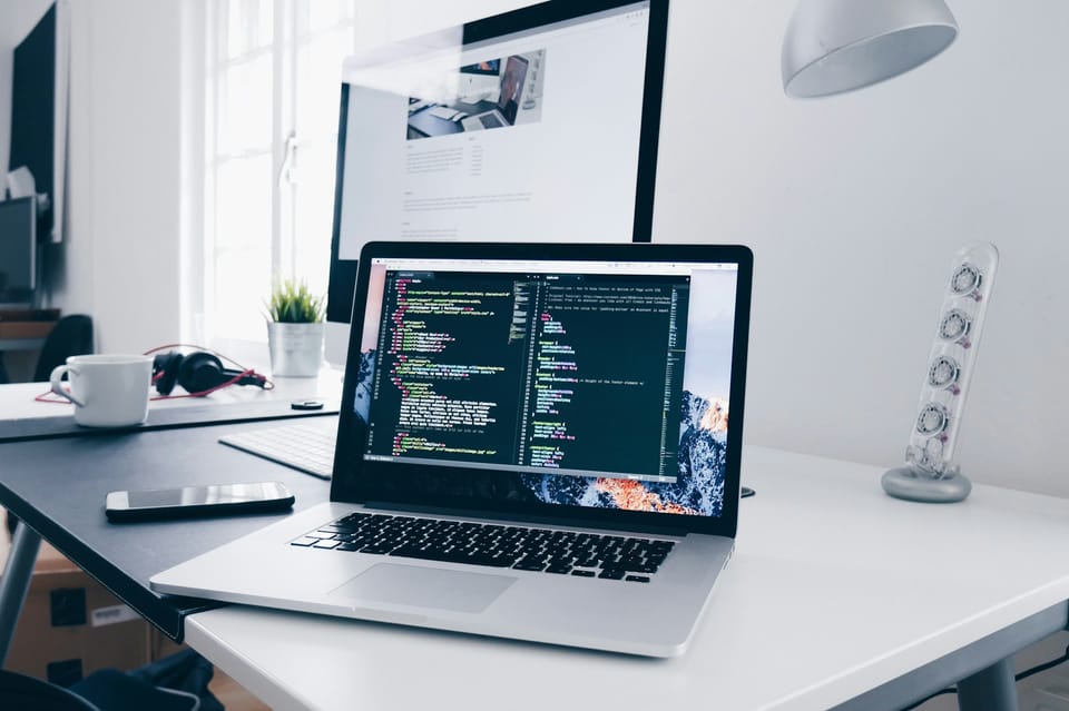Is Anonymous Hosting legal? What you need to know & how to use it ethically