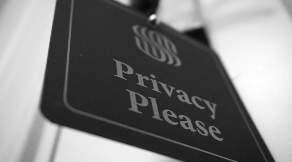 Privacy vs Convenience: Why Big Hosting Providers Keep Winning
